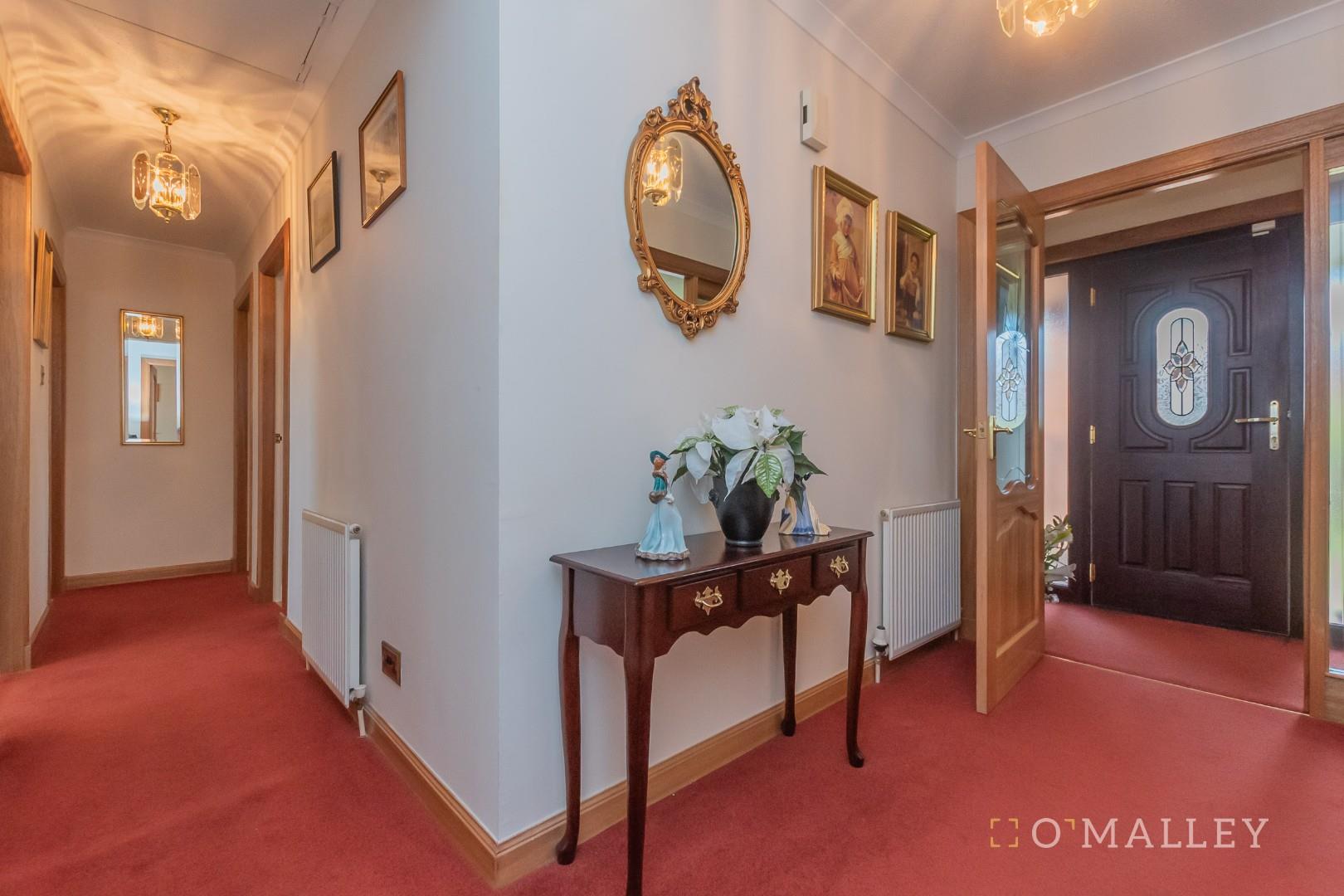 6. Hallway.jpg